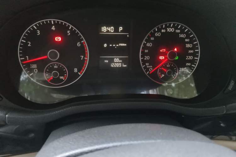 Used Volkswagen Passat 2013 1.8TSI DSG Government Procurement Edition Odometer Close Up