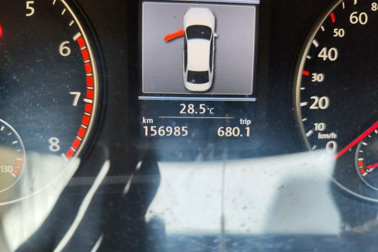 Used Volkswagen Passat 2013 1.8TSI DSG Ultimate Edition Odometer Close Up