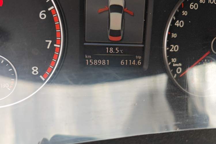 Used Volkswagen Passat 2013 1.8TSI DSG Prestige Edition Odometer Close Up