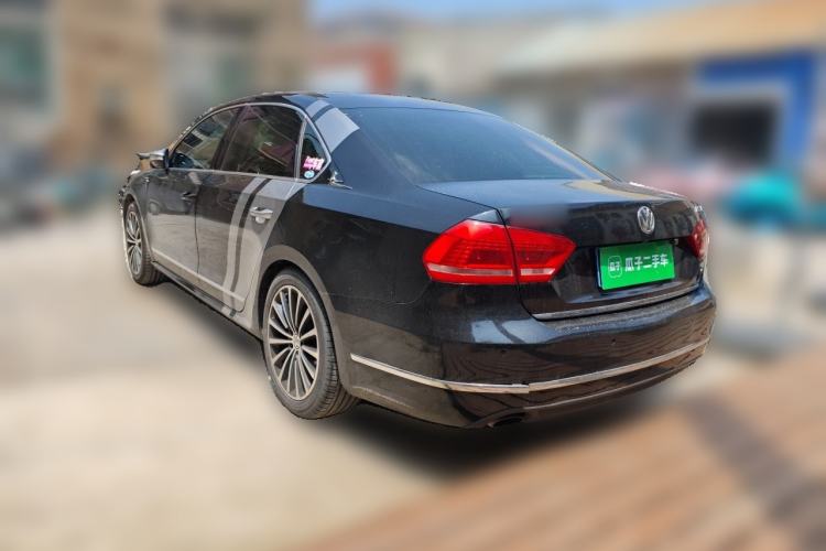 Used Volkswagen Passat 2013 3.0L V6 DSG Flagship Deluxe Edition Rear Left 45 Deg