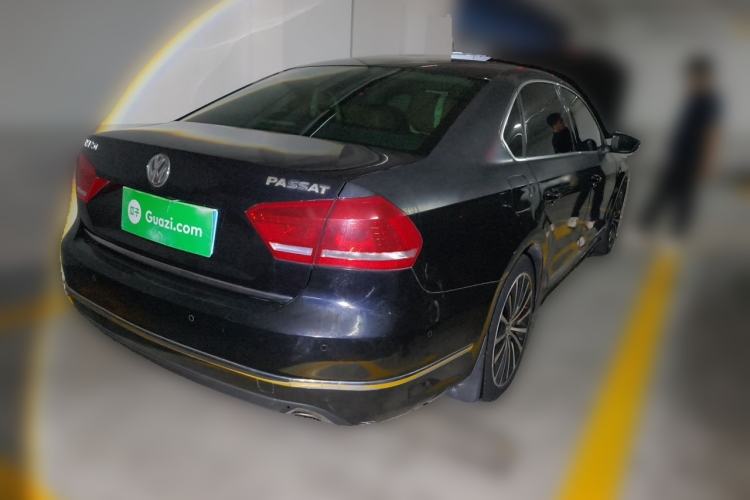 Used Volkswagen Passat 2013 3.0L V6 DSG Flagship Edition Rear Right 45 Deg