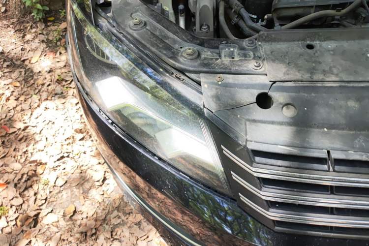 Used Volkswagen Passat 2013 1.8TSI DSG Prestige Edition Right Front Headlight