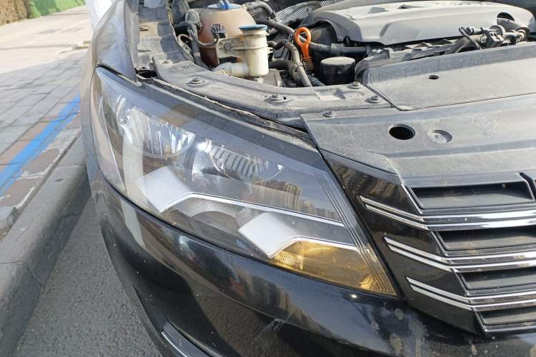 Used Volkswagen Passat 2013 1.8TSI DSG Government Procurement Edition Right Front Headlight