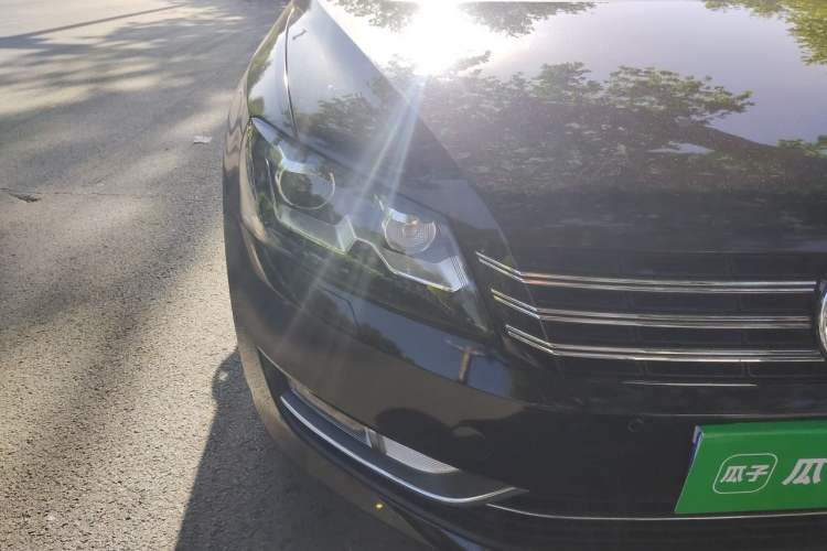Used Volkswagen Passat 2013 1.8TSI DSG Prestige Edition Right Front Headlight
