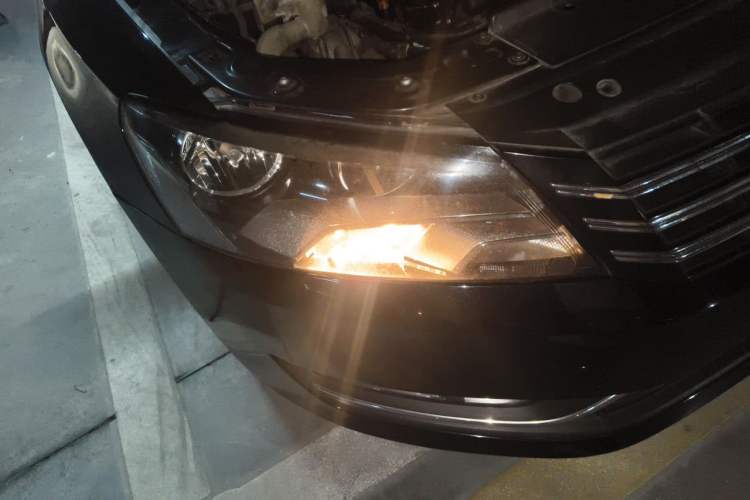 Used Volkswagen Passat 2013 1.8TSI DSG Prestige Edition Right Front Headlight