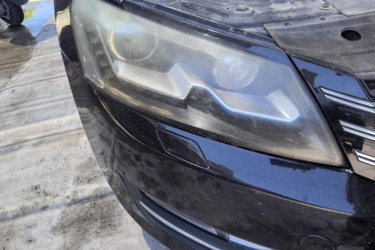 Used Volkswagen Passat 2013 3.0L V6 DSG Flagship Edition Right Front Headlight
