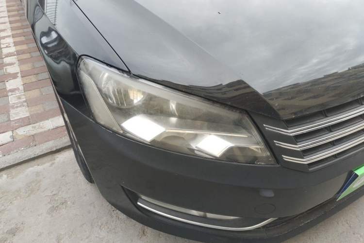 Used Volkswagen Passat 2013 1.8TSI DSG Prestige Edition Right Front Headlight