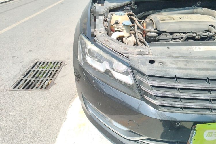 Used Volkswagen Passat 2013 1.8TSI DSG Prestige Edition Right Front Headlight