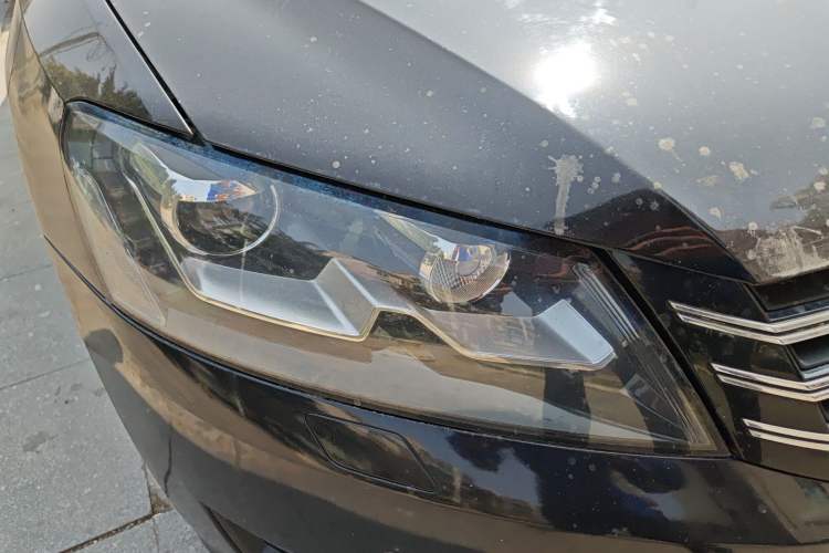 Used Volkswagen Passat 2013 1.8TSI DSG Prestige Edition Right Front Headlight