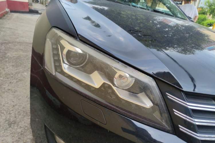 Used Volkswagen Passat 2013 1.8TSI DSG Prestige Edition Right Front Headlight