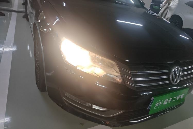 Used Volkswagen Passat 2013 1.8TSI DSG Prestige Edition Right Front Headlight