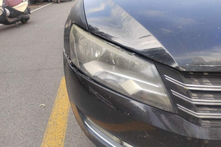 Used Volkswagen Passat 2013 1.8TSI DSG Prestige Edition Right Front Headlight