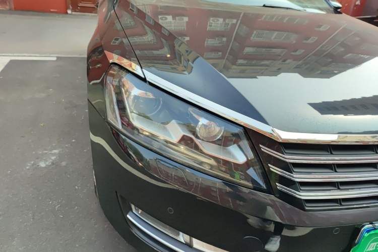 Used Volkswagen Passat 2013 2.0 TSI DSG Ultimate Edition Right Front Headlight