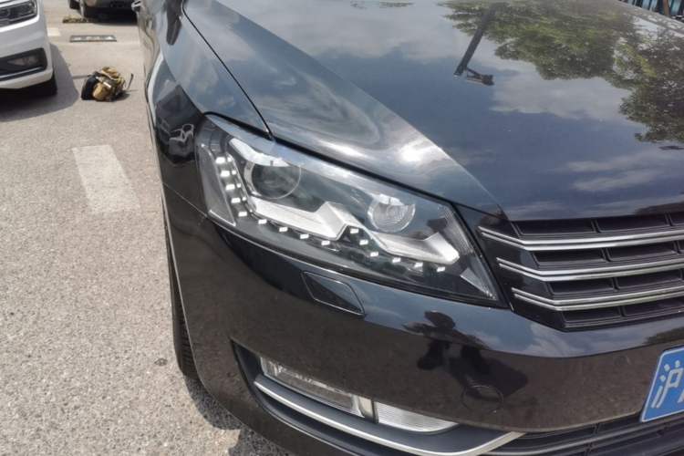 Used Volkswagen Passat 2013 1.8TSI DSG Prestige Edition Right Front Headlight