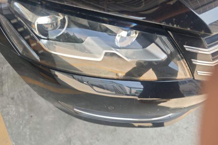 Used Volkswagen Passat 2013 2.0 TSI DSG Prestige Edition Right Front Headlight