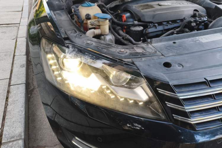 Used Volkswagen Passat 2013 2.0 TSI DSG Prestige Edition Right Front Headlight