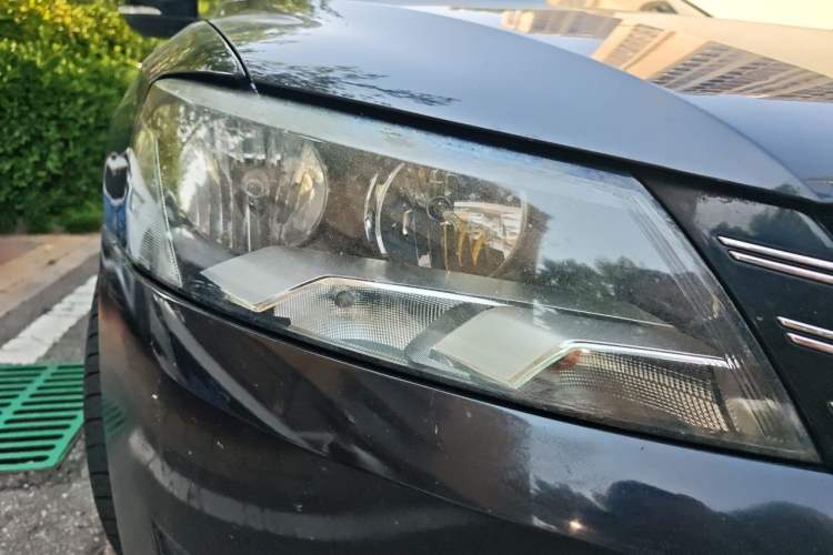 Used Volkswagen Passat 2013 1.8TSI DSG Government Procurement Edition Right Front Headlight