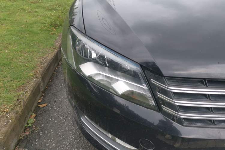 Used Volkswagen Passat 2013 1.8TSI DSG Government Procurement Edition Right Front Headlight