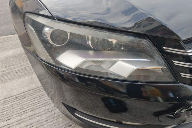 Used Volkswagen Passat 2013 1.8TSI DSG Government Procurement Edition Right Front Headlight