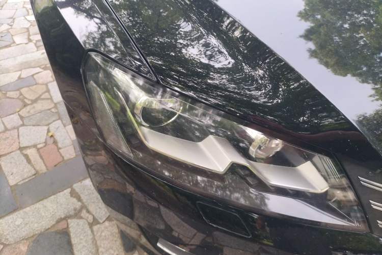 Used Volkswagen Passat 2013 1.8TSI DSG Prestige Edition Right Front Headlight