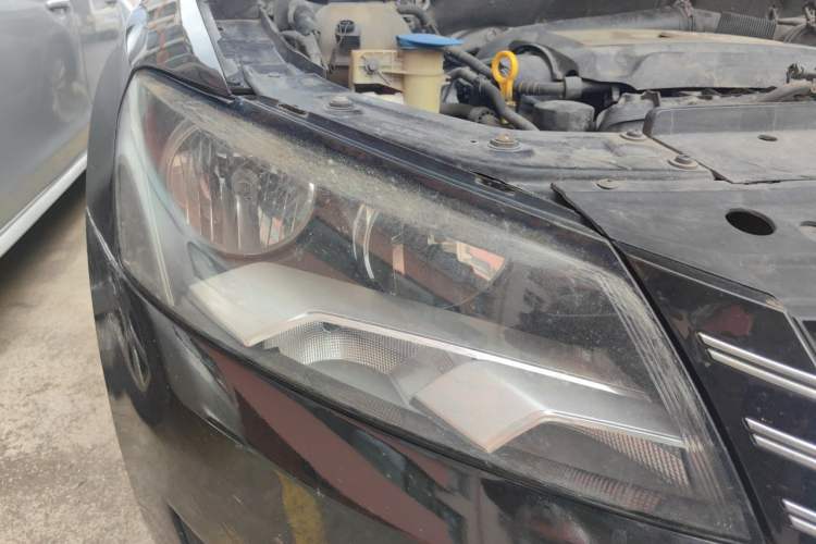 Used Volkswagen Passat 2013 1.8TSI DSG Prestige Edition Right Front Headlight