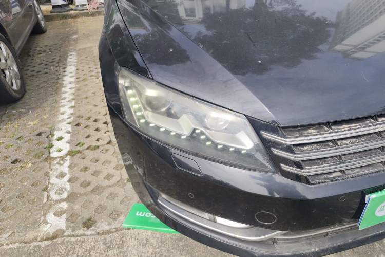Used Volkswagen Passat 2013 2.0 TSI DSG Prestige Edition Right Front Headlight