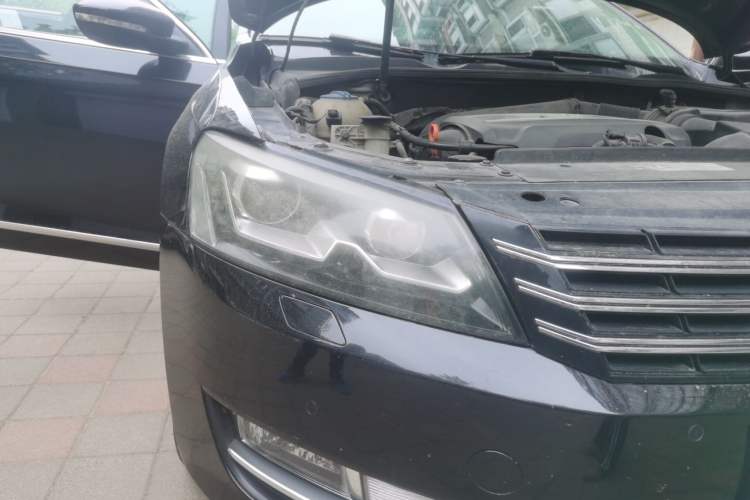 Used Volkswagen Passat 2013 1.8TSI DSG Prestige Edition Right Front Headlight