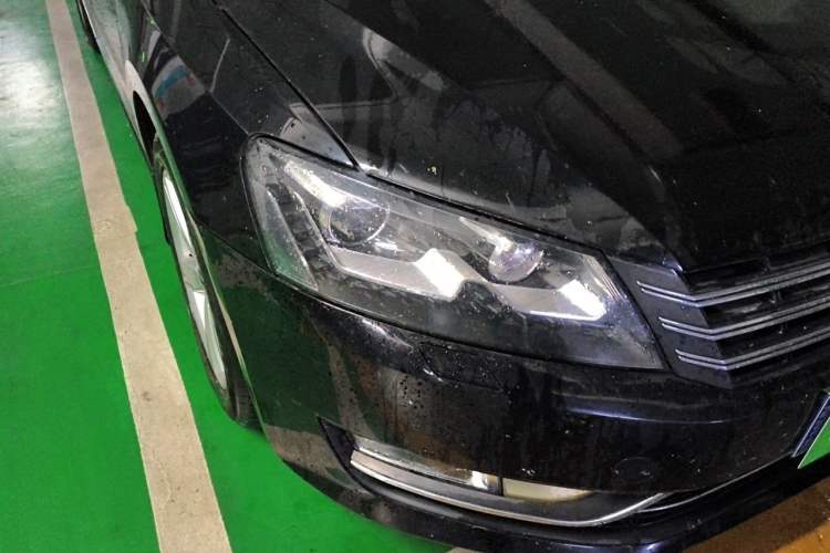 Used Volkswagen Passat 2013 1.8TSI DSG Prestige Edition Right Front Headlight