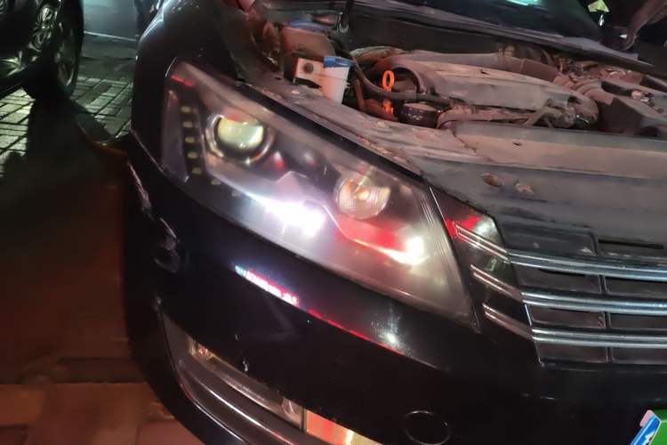Used Volkswagen Passat 2013 1.8TSI DSG Government Procurement Edition Right Front Headlight