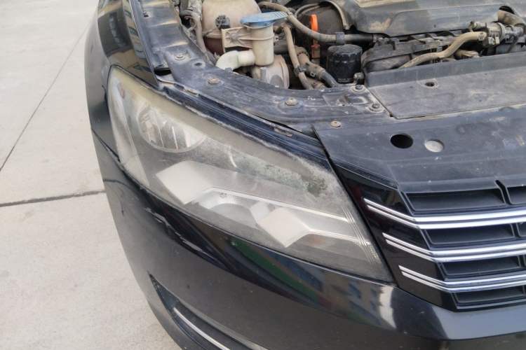 Used Volkswagen Passat 2013 1.8TSI DSG Prestige Edition Right Front Headlight