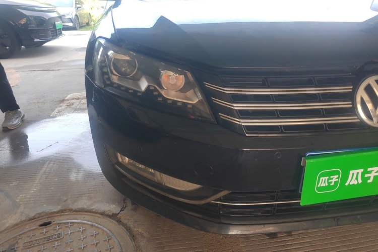 Used Volkswagen Passat 2013 1.8TSI DSG Prestige Edition Right Front Headlight