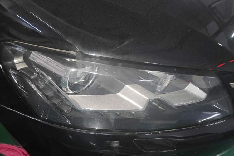 Used Volkswagen Passat 2013 1.8TSI DSG Prestige Edition Right Front Headlight