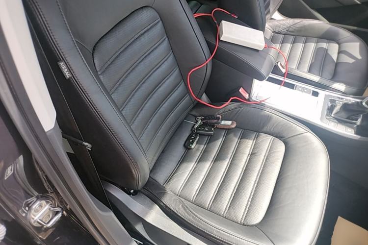 Used Volkswagen Passat 2013 1.8TSI DSG Prestige Edition Right Front Seat