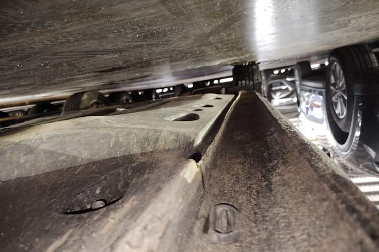 Used Volkswagen Passat 2013 1.8TSI DSG Government Procurement Edition Right Side Sill
