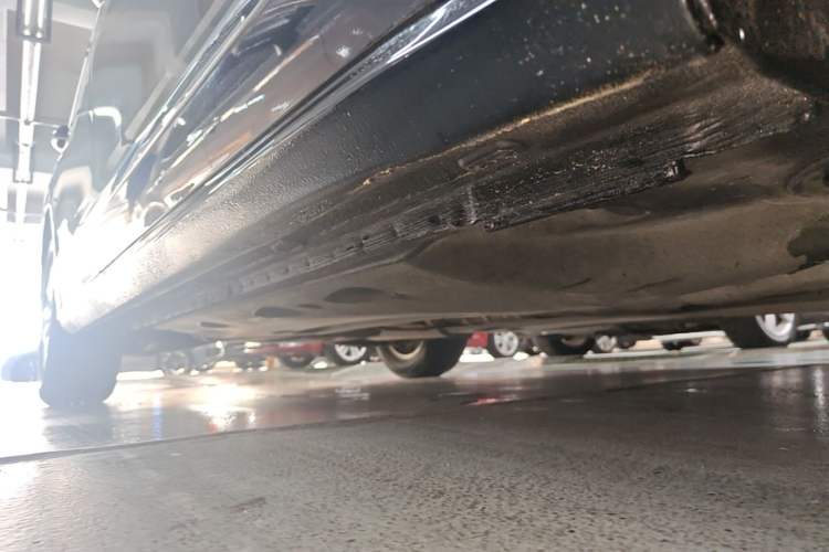 Used Volkswagen Passat 2013 1.8TSI DSG Prestige Edition Right Side Sill