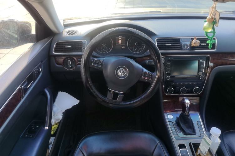 Used Volkswagen Passat 2013 1.8TSI DSG Ultimate Edition Steering Wheel