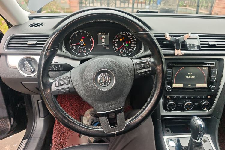 Used Volkswagen Passat 2013 2.0 TSI DSG Prestige Edition Steering Wheel