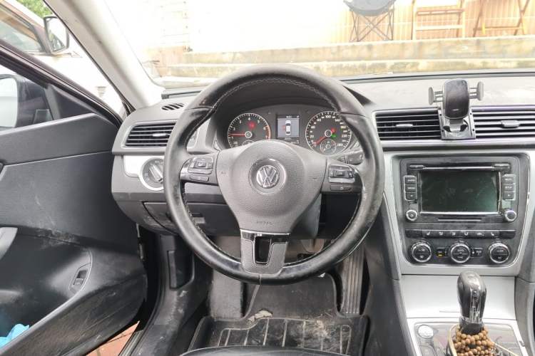 Used Volkswagen Passat 2013 1.8TSI DSG Prestige Edition Steering Wheel