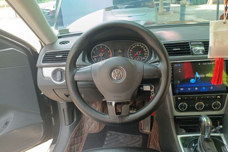 Used Volkswagen Passat 2013 1.8TSI DSG Prestige Edition Steering Wheel