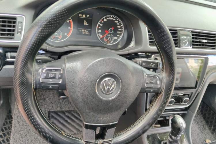 Used Volkswagen Passat 2013 1.8TSI DSG Government Procurement Edition Steering Wheel