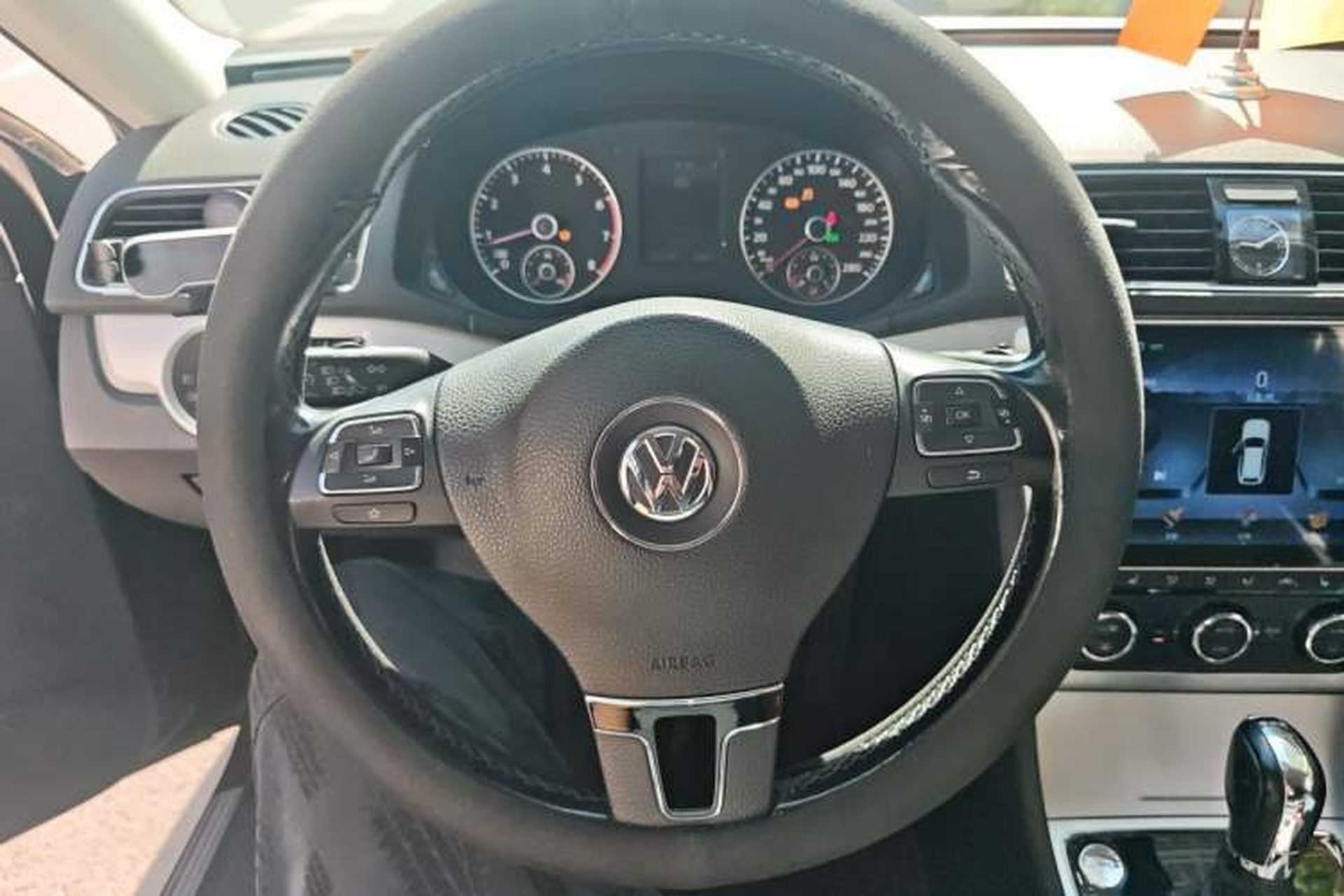Used Volkswagen Passat 2013 1.8TSI DSG Prestige Edition Steering Wheel