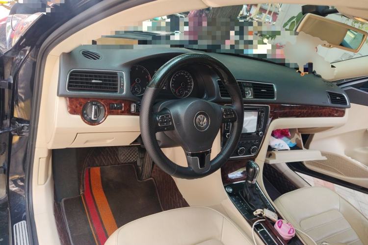 Used Volkswagen Passat 2013 1.8TSI DSG Prestige Edition Steering Wheel