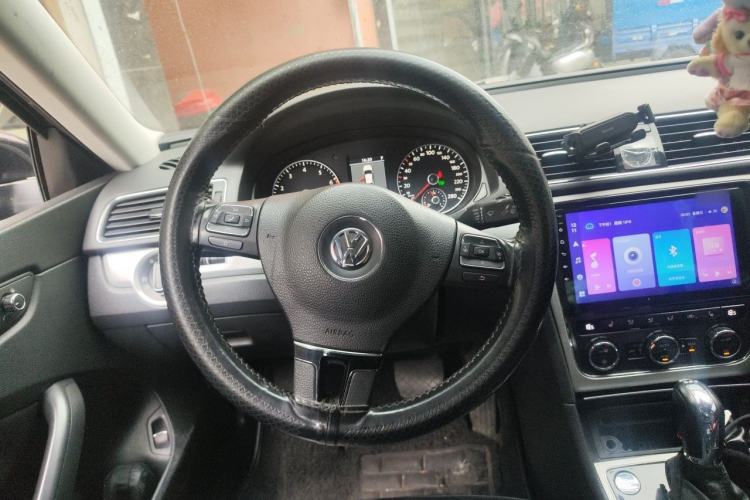 Used Volkswagen Passat 2013 1.8TSI DSG Prestige Edition Steering Wheel