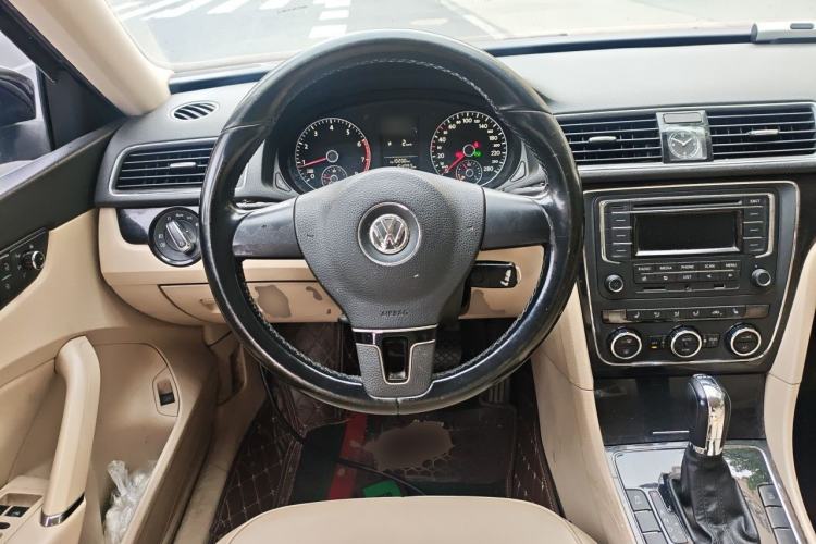 Used Volkswagen Passat 2013 1.8TSI DSG Prestige Edition Steering Wheel