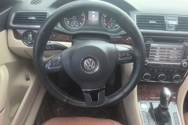 Used Volkswagen Passat 2013 2.0 TSI DSG Prestige Edition Steering Wheel