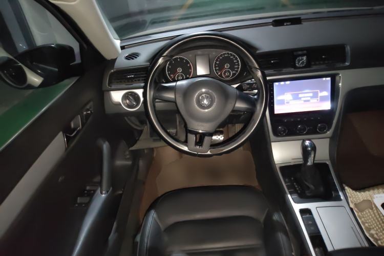 Used Volkswagen Passat 2013 1.4 TSI DSG Prestige Edition Steering Wheel