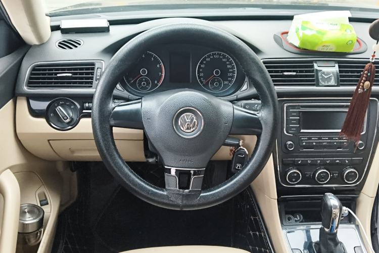 Used Volkswagen Passat 2013 1.8TSI DSG Prestige Edition Steering Wheel