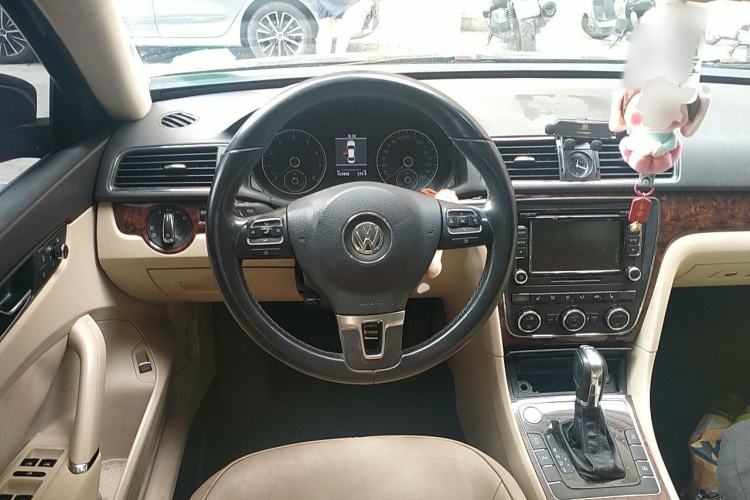 Used Volkswagen Passat 2013 1.8TSI DSG Prestige Edition Steering Wheel