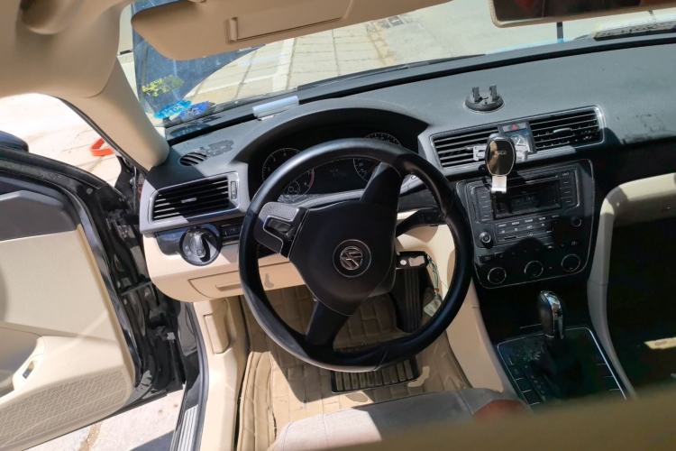 Used Volkswagen Passat 2013 1.8TSI DSG Prestige Edition Steering Wheel