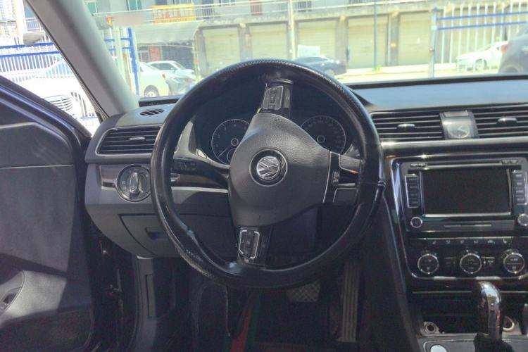 Used Volkswagen Passat 2013 3.0L V6 DSG Flagship Edition Steering Wheel